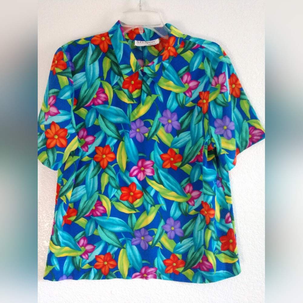 S. G. Sport Floral Shirt Short Sleeve Colorful Modern Size Medium, Chest 38"